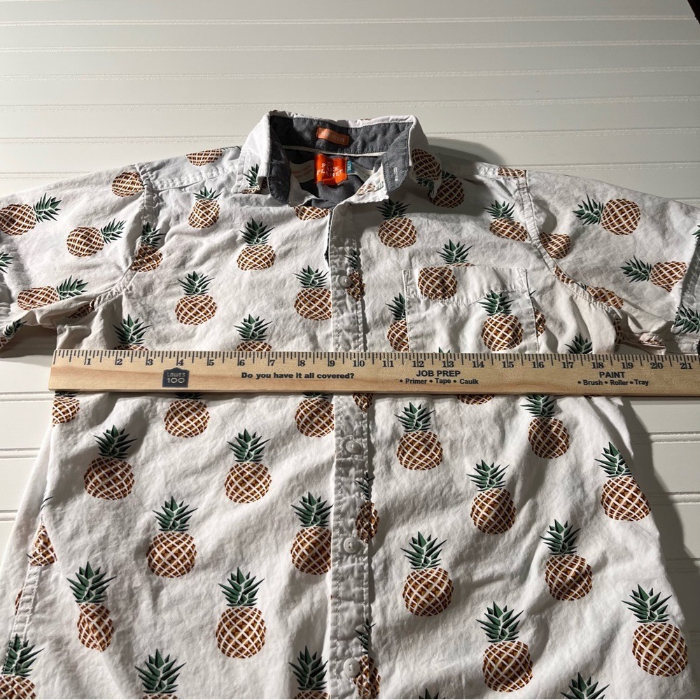 Whimsical Free Planet Pineapple 100% Cotton Button Up Shirt sz S - Picture 5 of 7